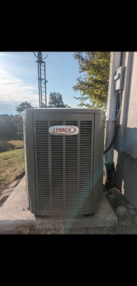 Like New Lennox 16 SEER 5 ton Air Conditioner