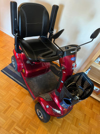 Mobility SCOOTER INVACARE LEO SCOOTER 