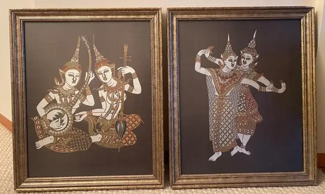 AN PICK UP : CROW FOOT LIBRARY ( NW )  A PAIR OF VINTAGE '' THAI