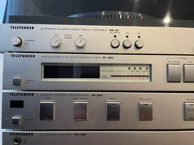 Telefunken R300 stereo system in Stereo Systems & Home Theatre in Markham / York Region - Image 4