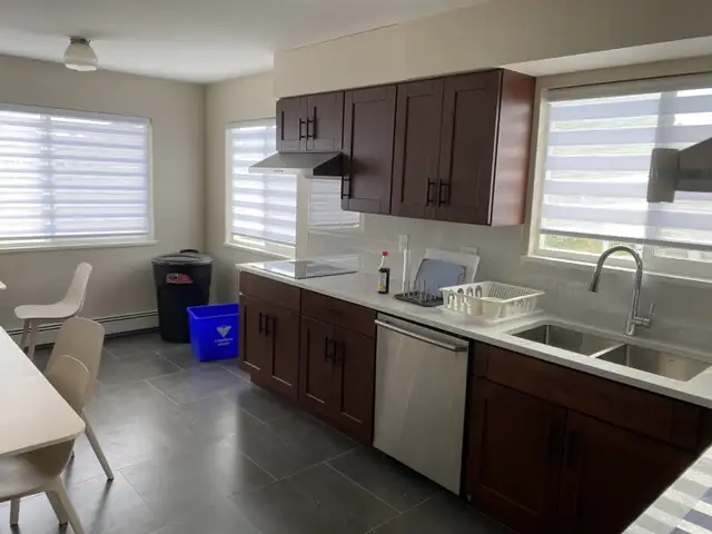 E49 & Quebec Langara UBC ensuite room seeking male student $135063236064145795122