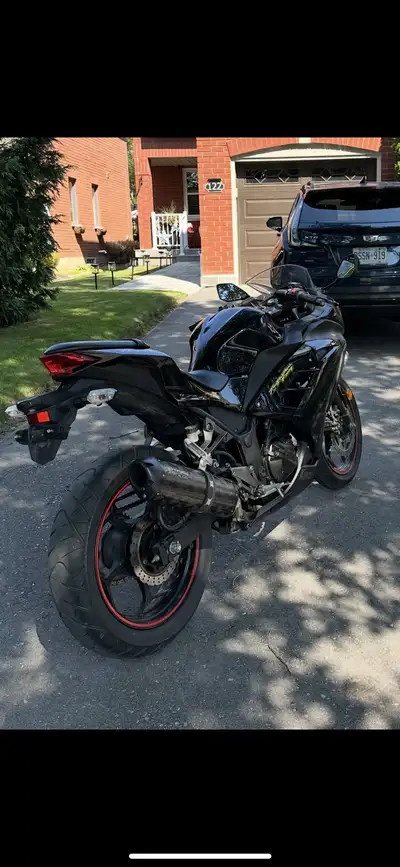 2014 Ninja 300 EX. Great Condition. Starts and runs perfectly Brand new oil & filter. After market T...