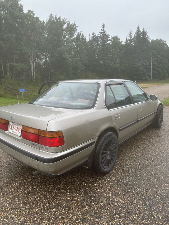 1991 Honda accord  in Cars & Trucks in Edmonton - Image 2