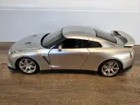 1:18 Diecast Jada 2009 Nissan GTR GT-R Skyline R35 Silver No Box