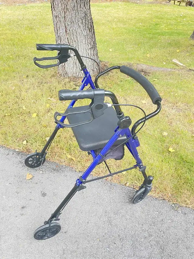Hugo Fit 6 rolling walker with seat and closed storage-Invermere in Health & Special Needs in Revelstoke - Image 2