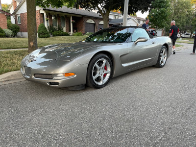 2000 Chevrolet Corvette - LOW MILEAGE 