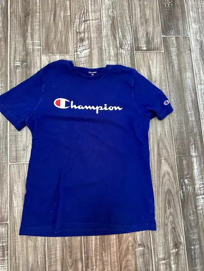 Men’s Large Champion Shirt, View more