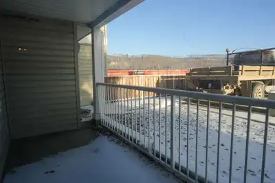 Available immediately 2beds 2bath Main floor in Fort MC