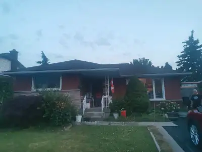 Room for rent. Close to Mohawk College.