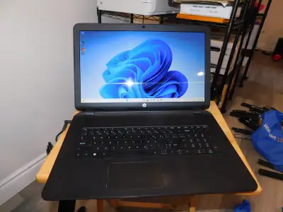 HP 17--p180c 17" Quad CORE AMD A10 500GB 8GB B/T NEW Battery, View more