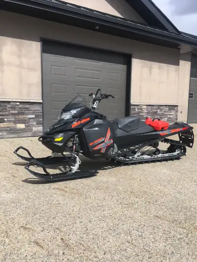 Summit X. 800. 163”. X 3” track Mint condition. One owner unit