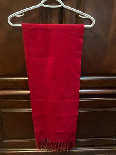 Brand new, red colour, 163 CM long, Eugenio Montavoni scarf, crafted from a blend of 70% wool and 30...