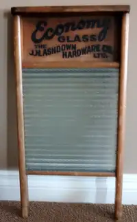 ANTIQUE "ECONOMY GLASS" WOOD AND CRYSTAL RIBBED GLASS WASHBOARD