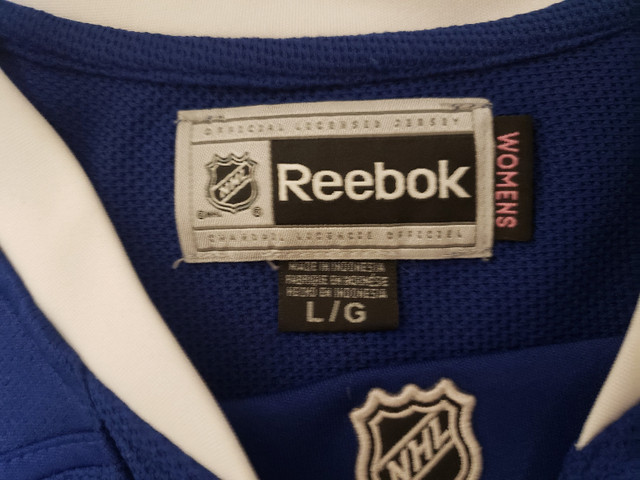 Toronto Maple Leafs replica Reebok jersey (womens large) in Women's - Tops & Outerwear in Saint John - Image 3