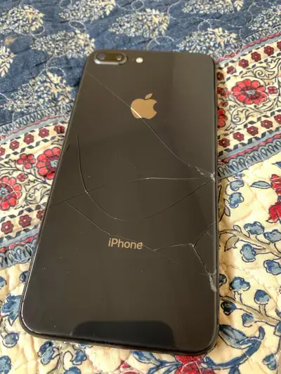 iPhone 8 Plus w/cracked back 64gb Unlocked, View more