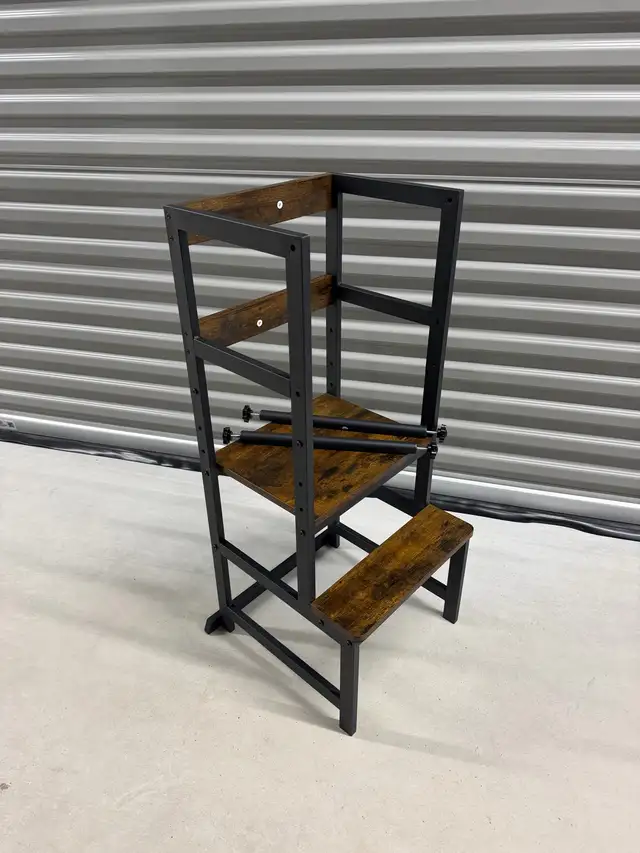 Kitchen Helper Stool in Feeding & High Chairs in City of Toronto - Image 2