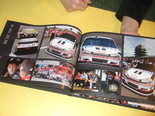 NASCAR TONY STEWART signed  SEASON iii  2011 / iv 2012 Gene Haas in Non-fiction in Oakville / Halton Region - Image 11