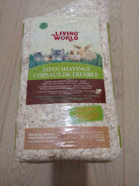 Living World Pine Shavings Small Animal Bedding