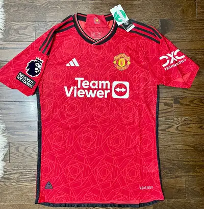 The top version jersey, match kit. No cheap stuff. Comes with premier league patches Size M L and XL...