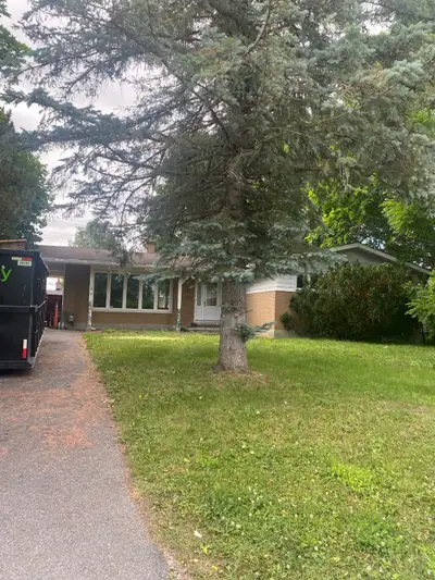 Student Room for Rent – All Inclusive – Near Carleton U & Algonquin Looking for a clean, quiet place...