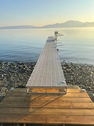 Advantage Docks is an Edmonton based business who specializes in Custom Boat Dock/Pier manufacturing...