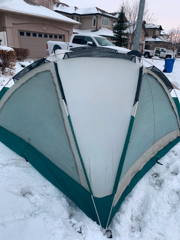 6  Man Eureka tent with fly. in Fishing, Camping & Outdoors in Regina - Image 3
