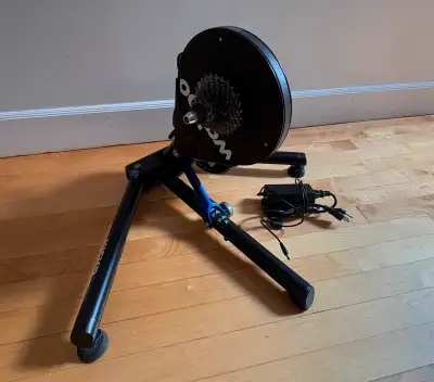 *****Français en dessous***** Smart bike trainer for indoor biking in perfect working condition. Con...