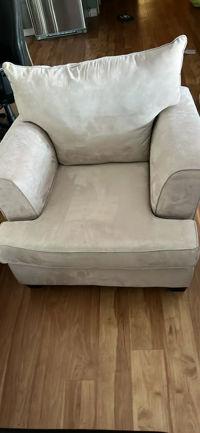 Living Room Set in Couches & Futons in Charlottetown - Image 3