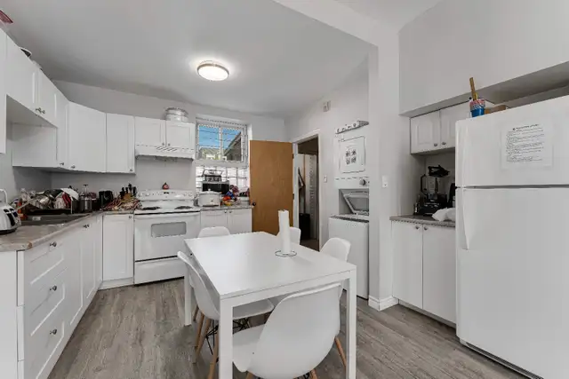 ALL INCLUSIVE     6 BEDROOM HOUSE-May 1st