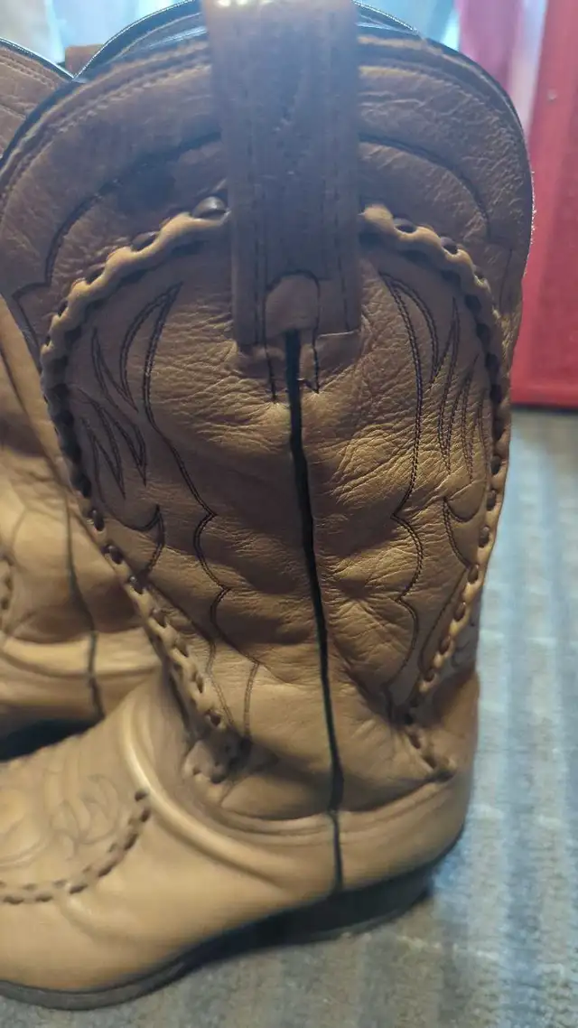 Size 8, E, Cowboy Boots in Men's Shoes in Peterborough - Image 3