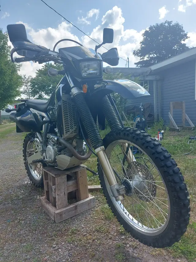 2009 Suzuki drz400s in Other in New Glasgow - Image 4