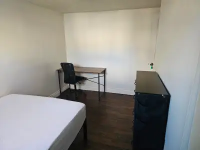 Room for Rent - May 1, View more