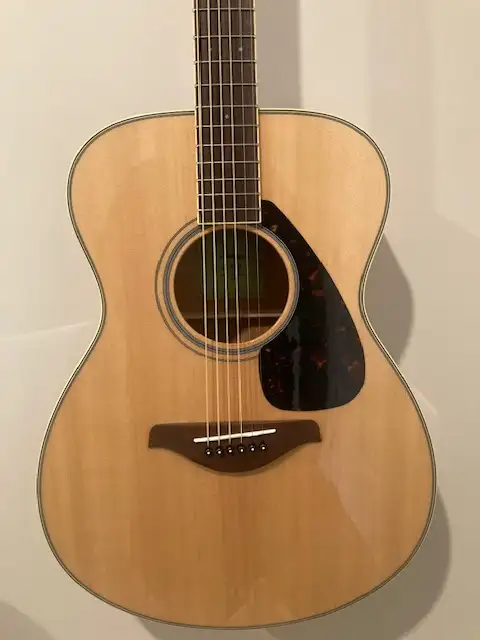 Yamaha FS820 Guitar (New)63005667000705121