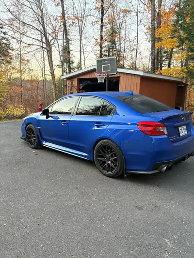 Subaru Wrx 2015 Sport-Tech Limited Manuel très bien entretenue roule comme un charge prend pas une g...