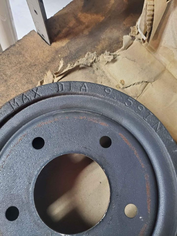 Brake Drums 85-02 Chevy Astro GMC Safari in Other Parts & Accessories in Kawartha Lakes - Image 2