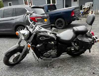 2002 Honda Shadow American classic addition 750 Has charging port for phones New tires Upgraded hand...
