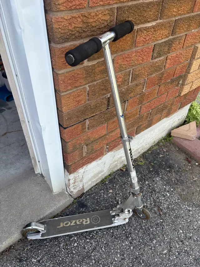 Razor Scooter478196005570488320