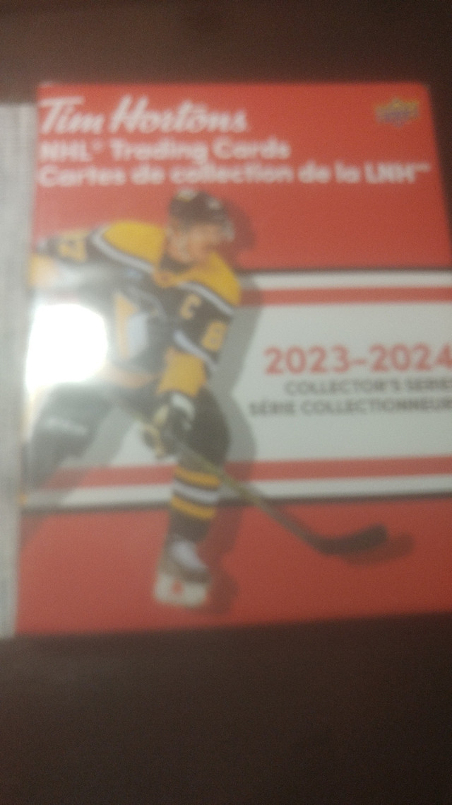 2023-24 Tim Hortons complete master hockey card set in Arts & Collectibles in Hamilton