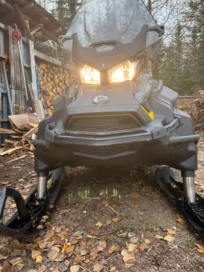 Great work or trail machine. Comes with: bush bumper Skid plate Tongue hitch Spare key and belt Rece...