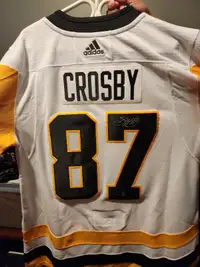 Crosby signed jersey with COA