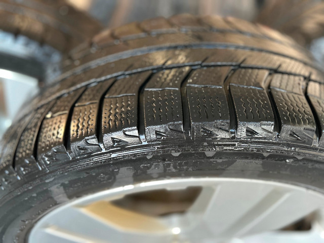 Get your Mercedes ready for winter. 20 inch tires with OEM rims in Tires & Rims in City of Toronto - Image 2