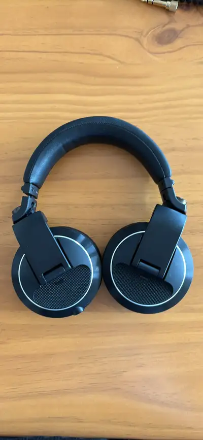 Pioneer HDJ-X7 Professional DJ Headphones –  Studio-Grad, View more
