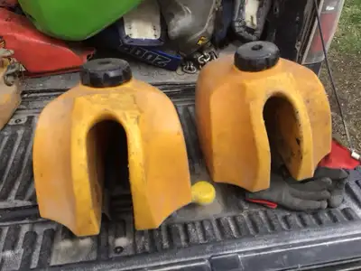 1976 1977 1978 Suzuki RM 250 RM400 Fuel Tanks $225 and $250 Mounts, caps and one petcock included Te...