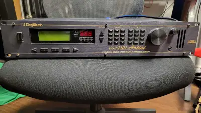 Digitech GSP 2101 Artist, à lampes., View more