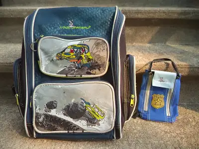 Sac d'école & trousse Louis Garneau, View more