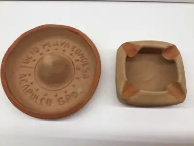 2 cendrier en terre cuite Acapulco vintage, View more