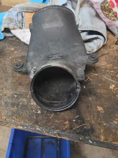 factory oem air bridge.. very good condition. $130.