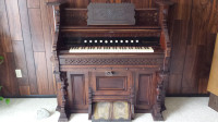 ANTIQUE  KARN PUMP ORGAN