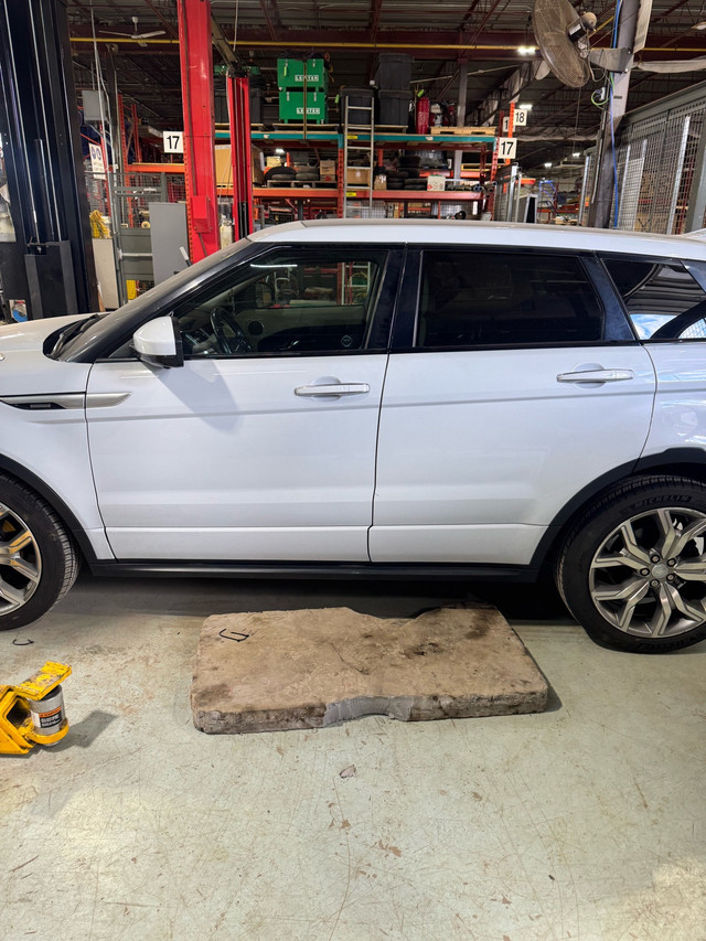 2017 Range Rover Evoque in Cars & Trucks in City of Toronto - Image 2