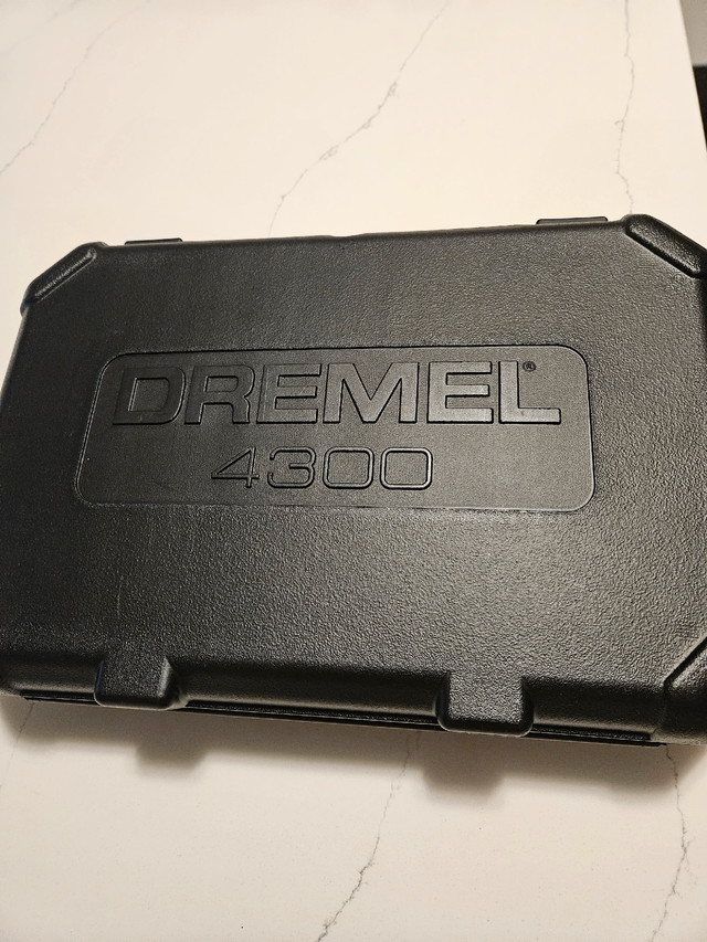 Dremel 4300 rotary tool kit. in Power Tools in St. Catharines - Image 2